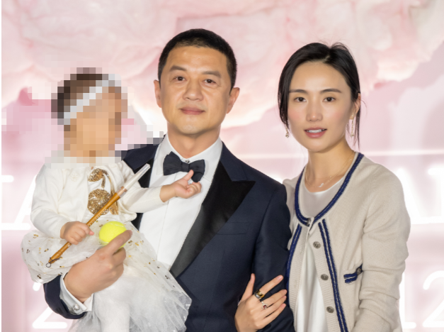 李亚鹏宣布离婚 