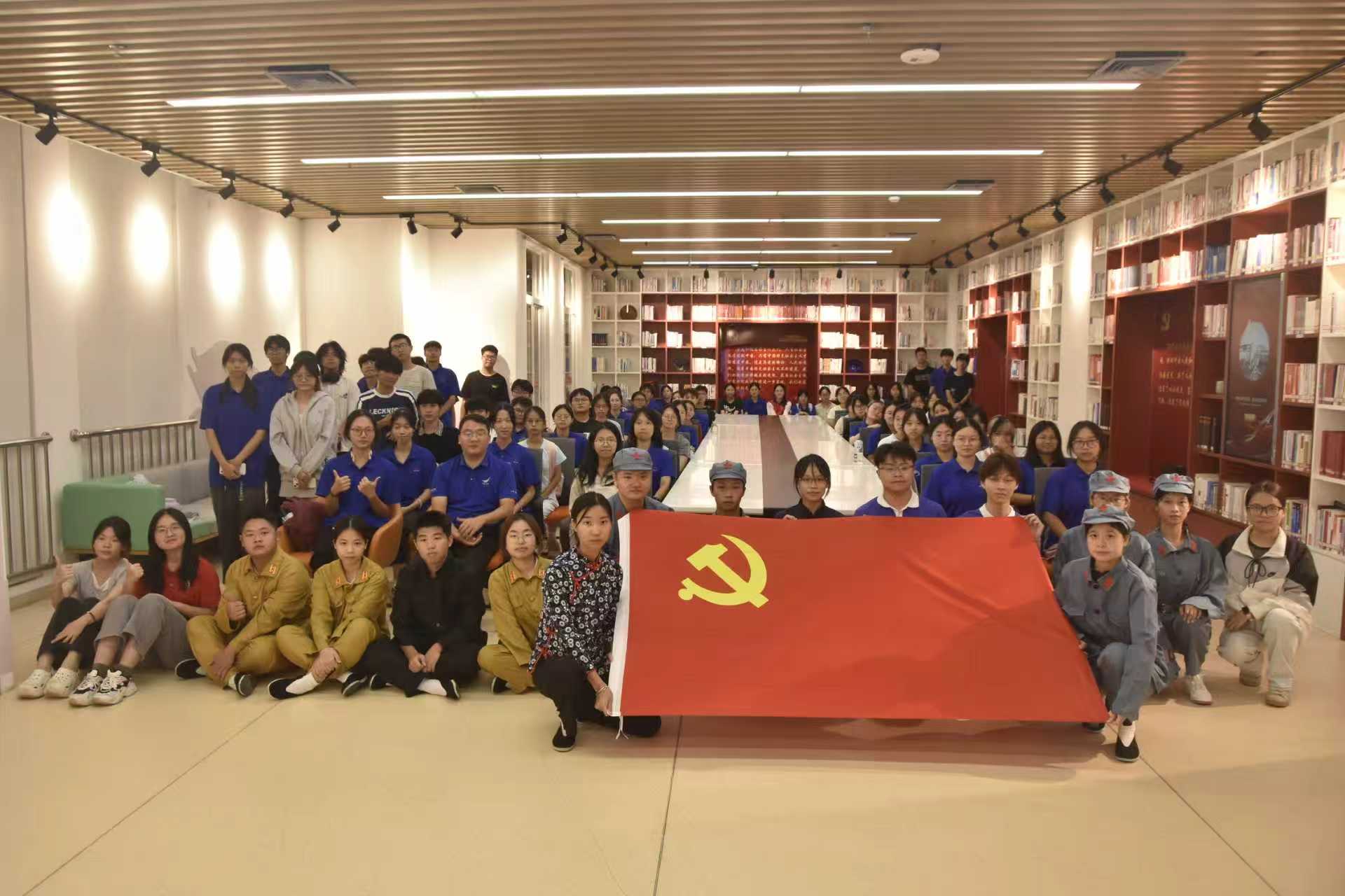 深职大原创舞台剧《东江魂》启动新一轮巡演