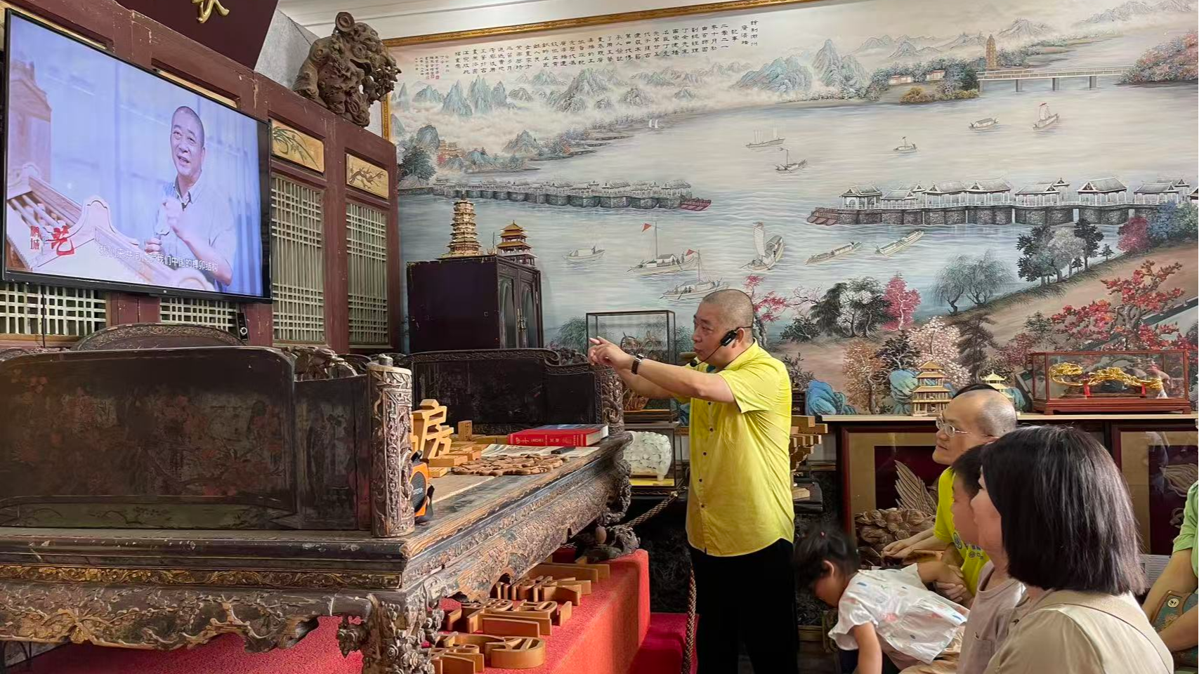    “趣龙岗·妙传承”！“非遗在社区”系列活动走进百师园