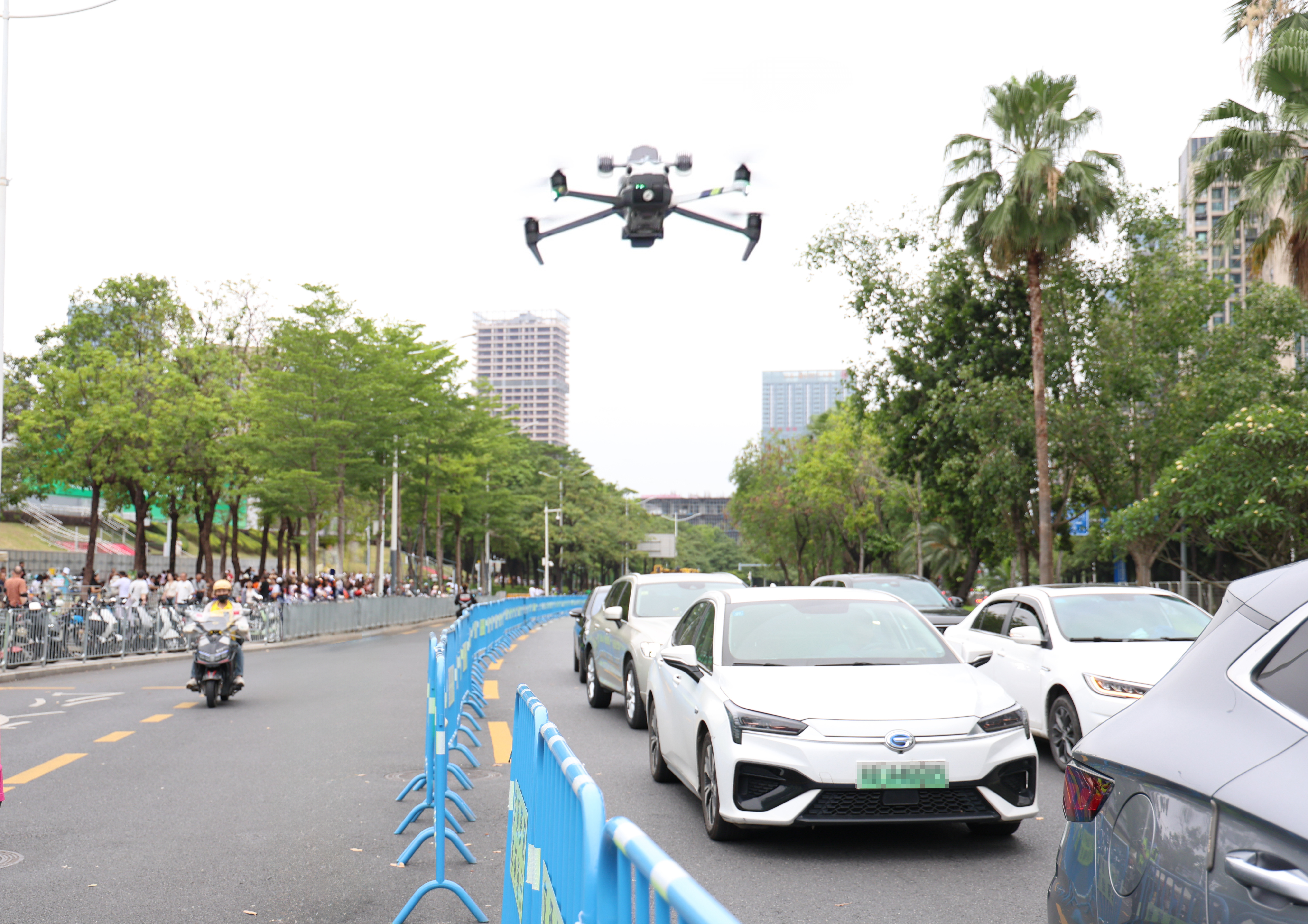 空中巡逻从看得见升级为看得懂、辨得清，深圳公安织出“空中防护网”护航十五运