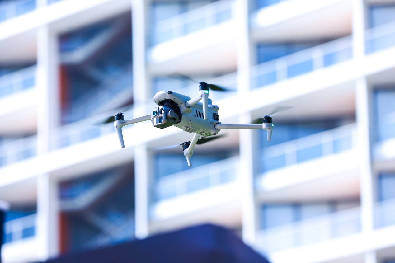 智见天地 创领未来，道通智能发布空地一体集群智慧AI解决方案及多款重磅新品