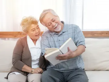 今天重阳节，把这些养老福利转发给家人