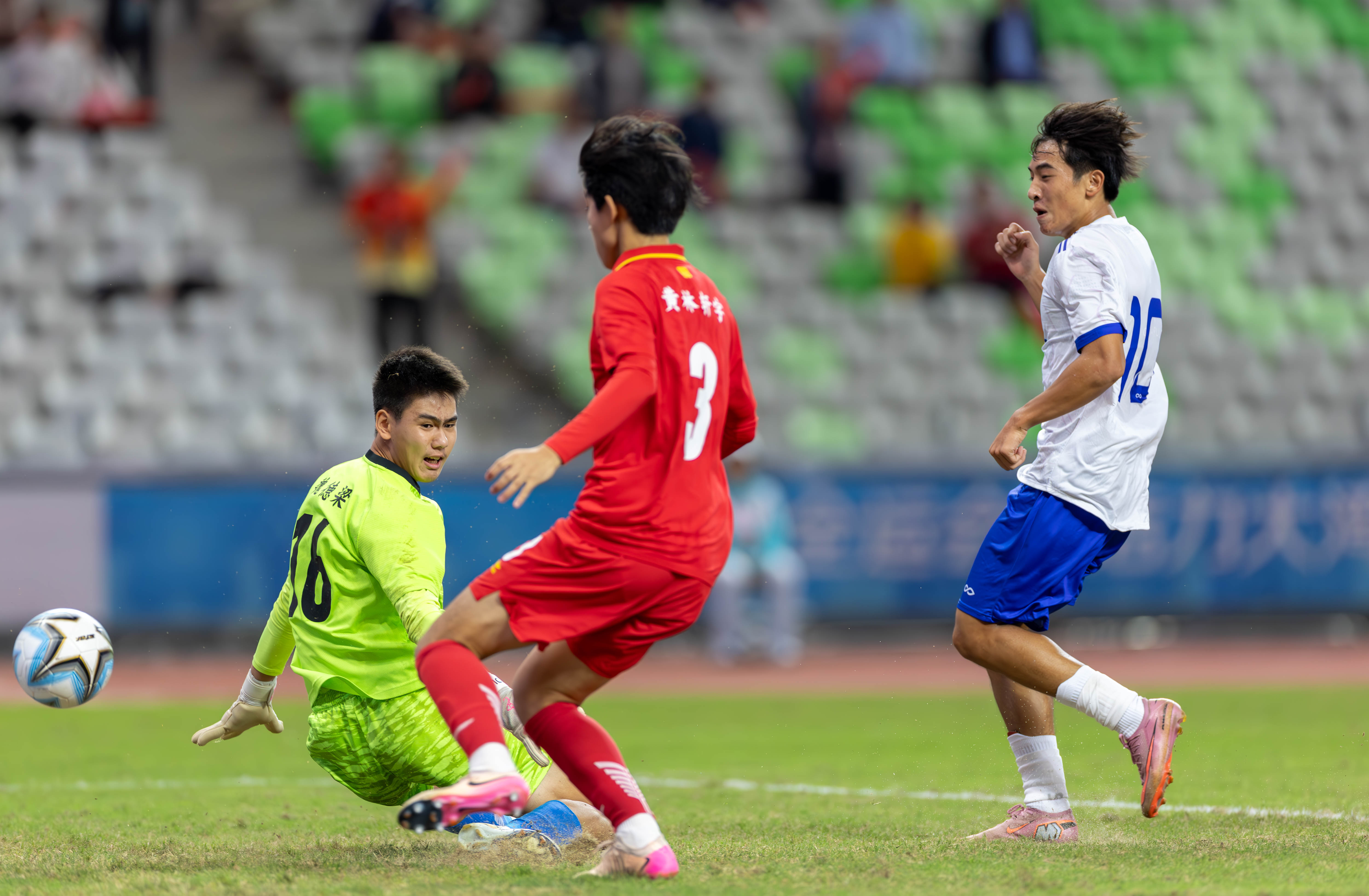 图集 | U18男足广东队2:1胜湖北队 携手江苏、辽宁、山东进四强