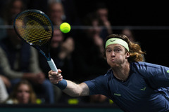 （外代二线）（43）网球——巴黎大师赛：谢尔顿晋级八强