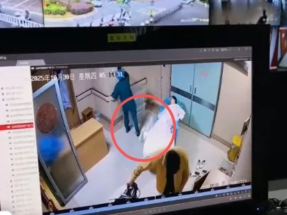 官方通报新生儿在转运过程中意外坠床：已对相关人员进行停职处理