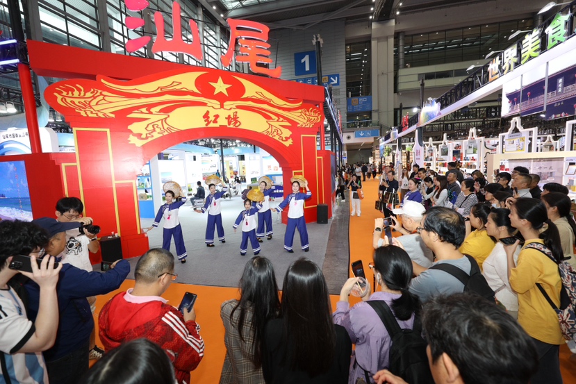首日爆单!深圳食博会启幕,汕尾展团“食”力圈粉