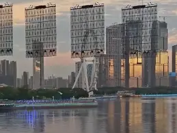 记者带你“打卡”十五运会闭幕式