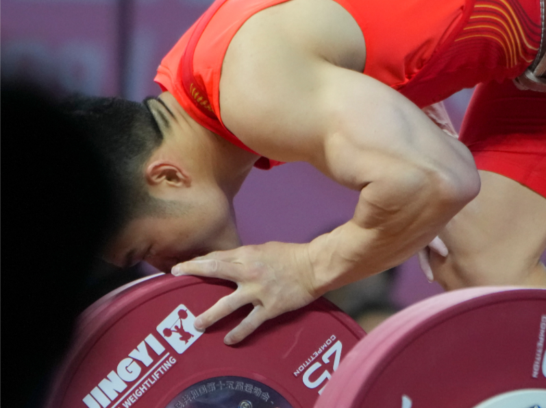 那些藏在拼搏里的温柔！十五运会十个感人瞬间