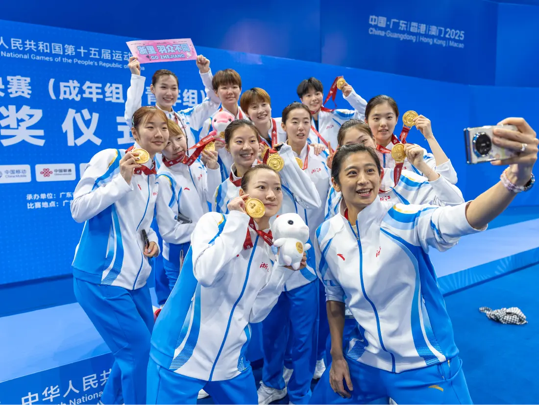 冠军，圳见证！