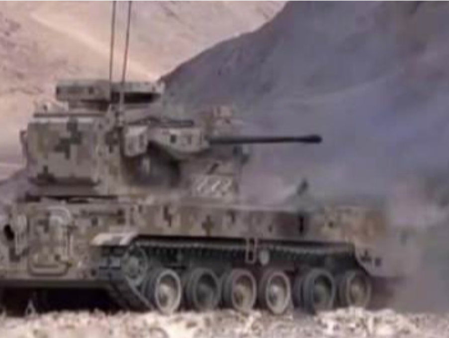 解放军多条备战视频相继在海内外发布 