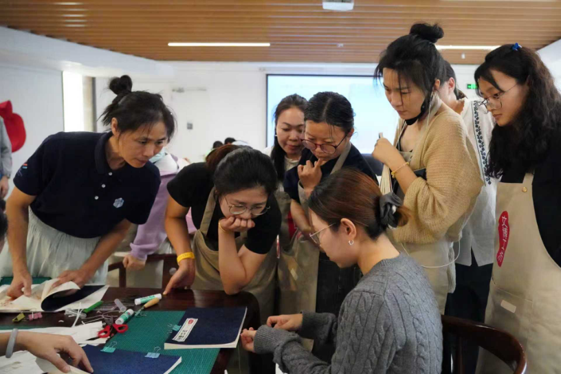 穿“帧”引线，为2026“订制”时光！在宝安，来一场古籍与文物的现代对话