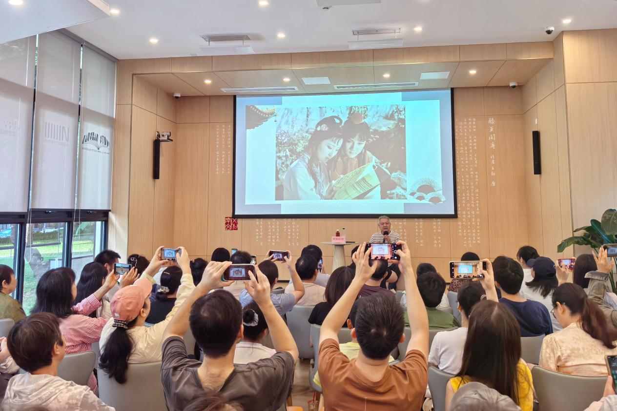 夢回大觀園,“賈寶玉”扮演者歐陽奮強來深圳讀書月講述《紅樓夢》背後的故事