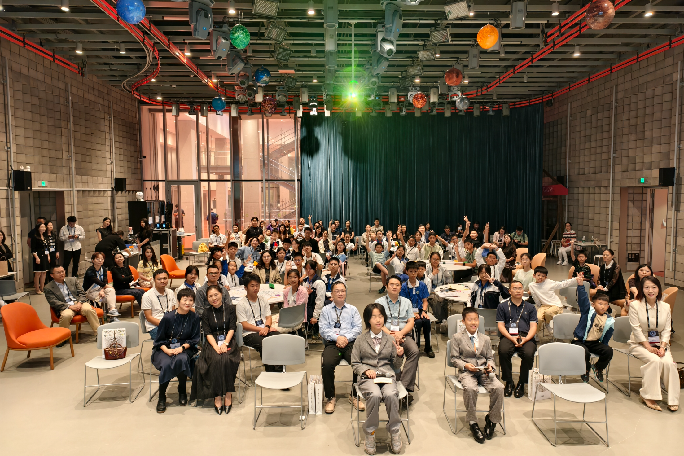 国际青少年人工智能素养论坛在深举办,童声共创“AI+教育”新未来