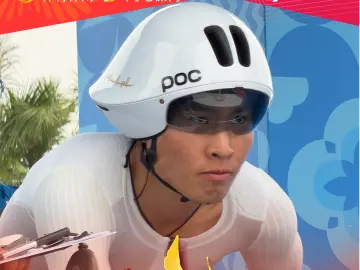 山东队苗城硕夺得十五运会公路自行车男子个人计时赛冠军