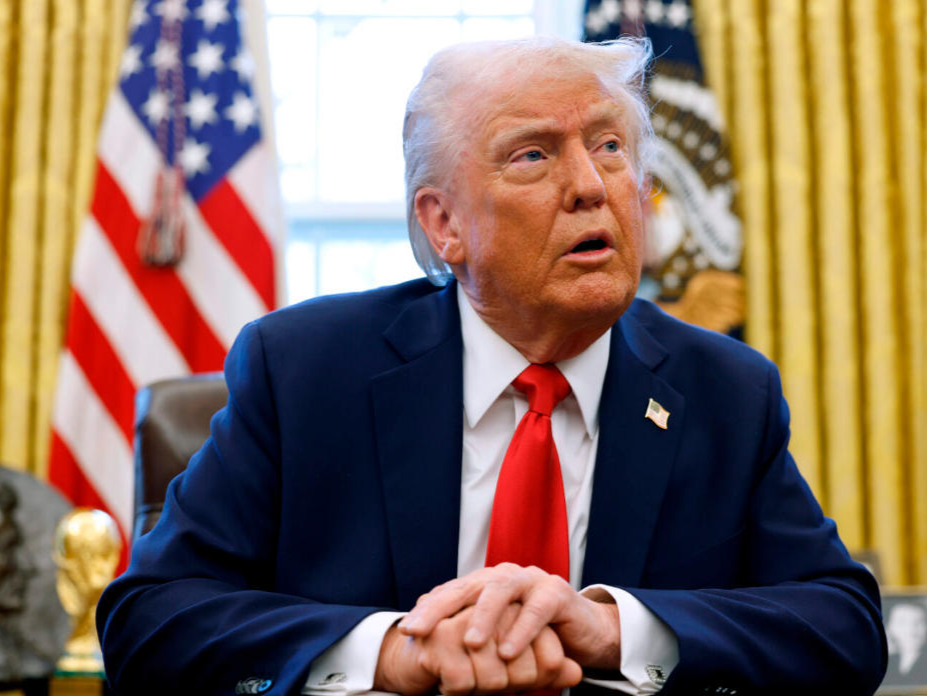 特朗普：泽连斯基必须同意美国支持的和平计划 