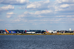 政府“停摆”致空管人员严重短缺　全美约6000架次航班受影响（1）