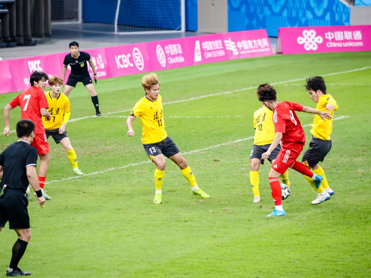 十五运会男足U20鏖战正酣 上海队一球险胜锁定出线先机