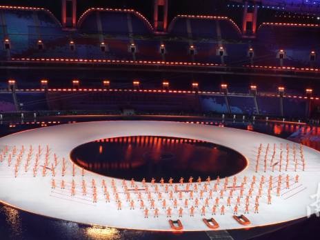 燃动全场！186名广东“消防橙”亮相十五运会开幕暖场表演