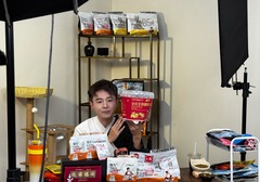 新华财经|从“流量博弈”到“价值沉淀”——这个“双11”直播间有“新标配”