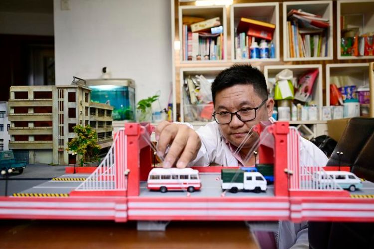 西区大叔神还原！中山老地标微缩模型唤醒城市回忆