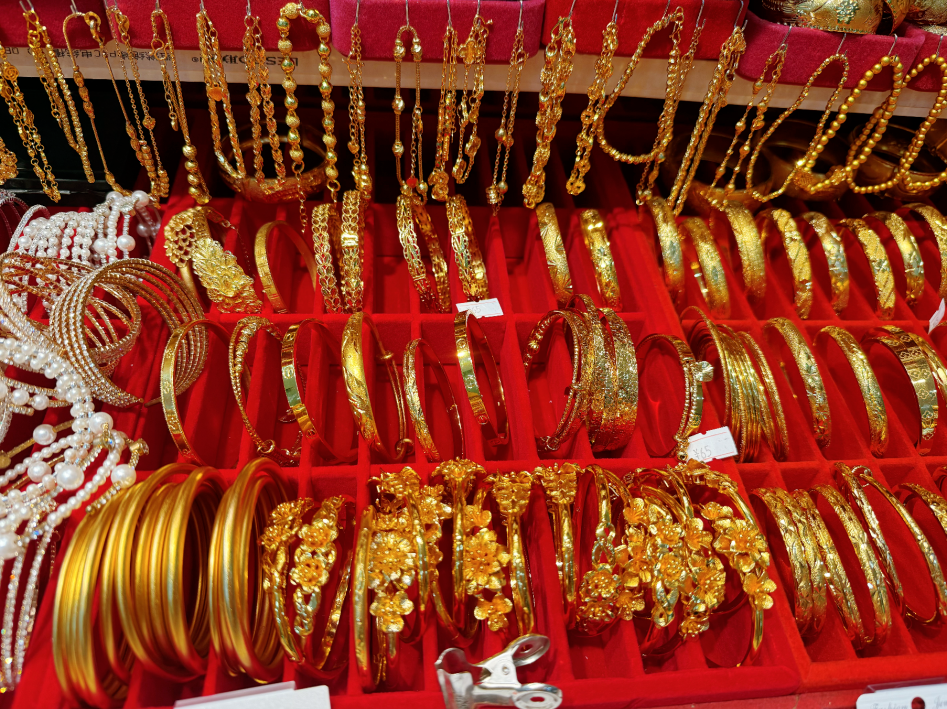 一千元买齐结婚“五金”？金价飙升，这种“平替”火了！选购要注意……