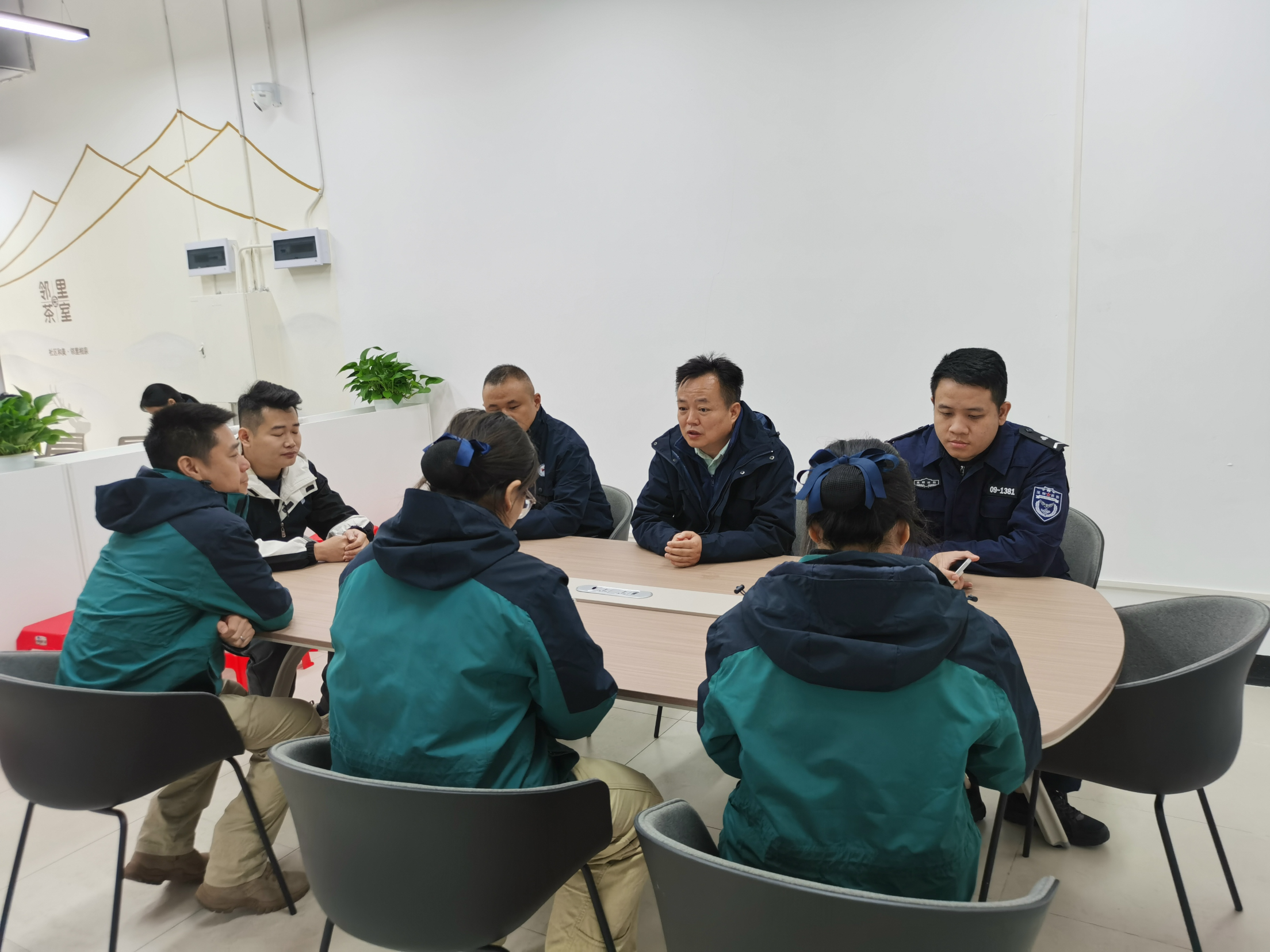 党建引领聚合力！警网楼联动绘就玉塘基层善治新图景​