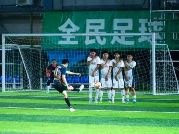 赛场激战+场外狂欢！深圳街超1/8决赛落幕，全民共创街道足球风采