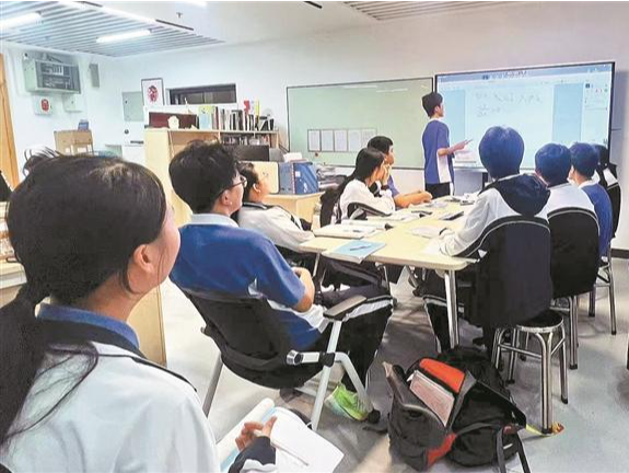 深圳首届中本贯通班开学两月  在“减负”与“加压”间探寻成长新路径