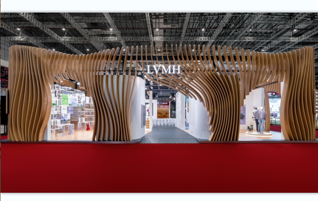 迪奥亮相2025中国国际进口博览会