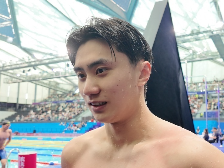 十五运男子50米蝶泳深圳陈俊儿第八：调整状态拼主项