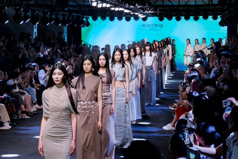 漫谷·时尚总部2026设计师品牌现货会启幕