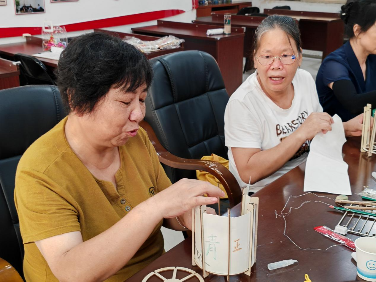 智能守护+廉洁文化,观澜街道库坑社区暖心活动护航长者居家安全