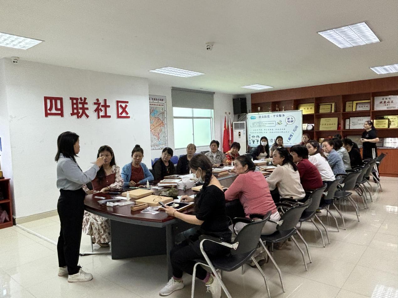 麦秆变“画纸”！横岗四联社区非遗活动让老年人乐享“老有所乐”