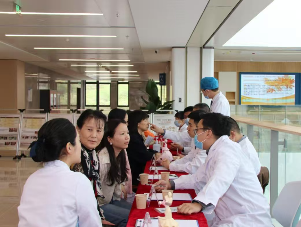 打破“付费门槛”！龙岗六院公益义诊暖人心