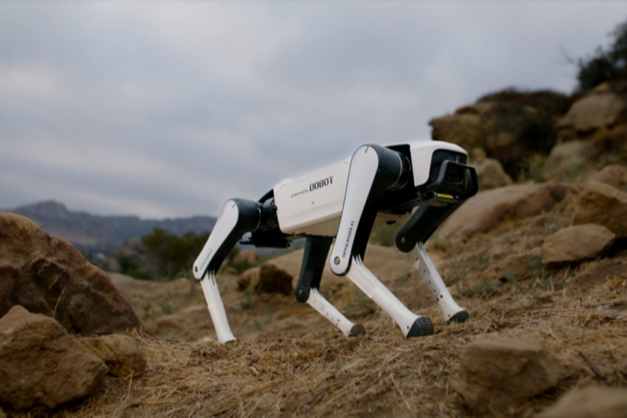 售价7499元!越疆发布全球首款家庭智能体机器人Rover X1