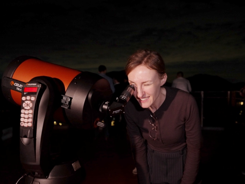 夜空更“暗”了，经济更“亮”了！外国大V走进深圳西涌国际暗夜社区 Darker Sky, Brighter Economy: Foreign Influencers Visit Shenzhen's Xichong International Dark Sky Community