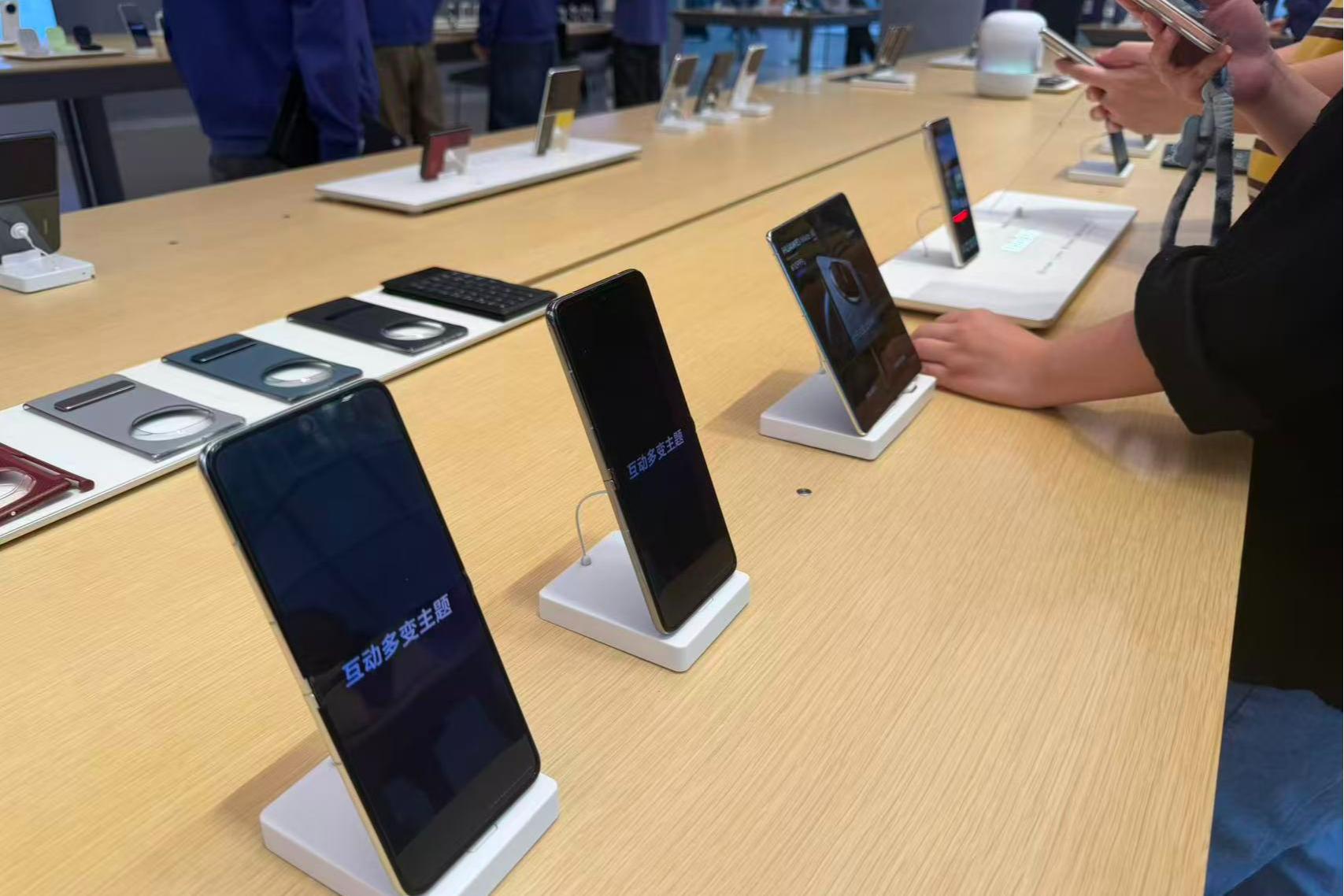 预订金200元，未发先售！华为Mate 80系列25日正式发布