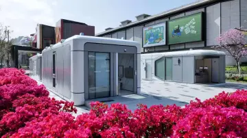 世界厕所日｜“我承认我被深圳的公厕‘惯坏’了”