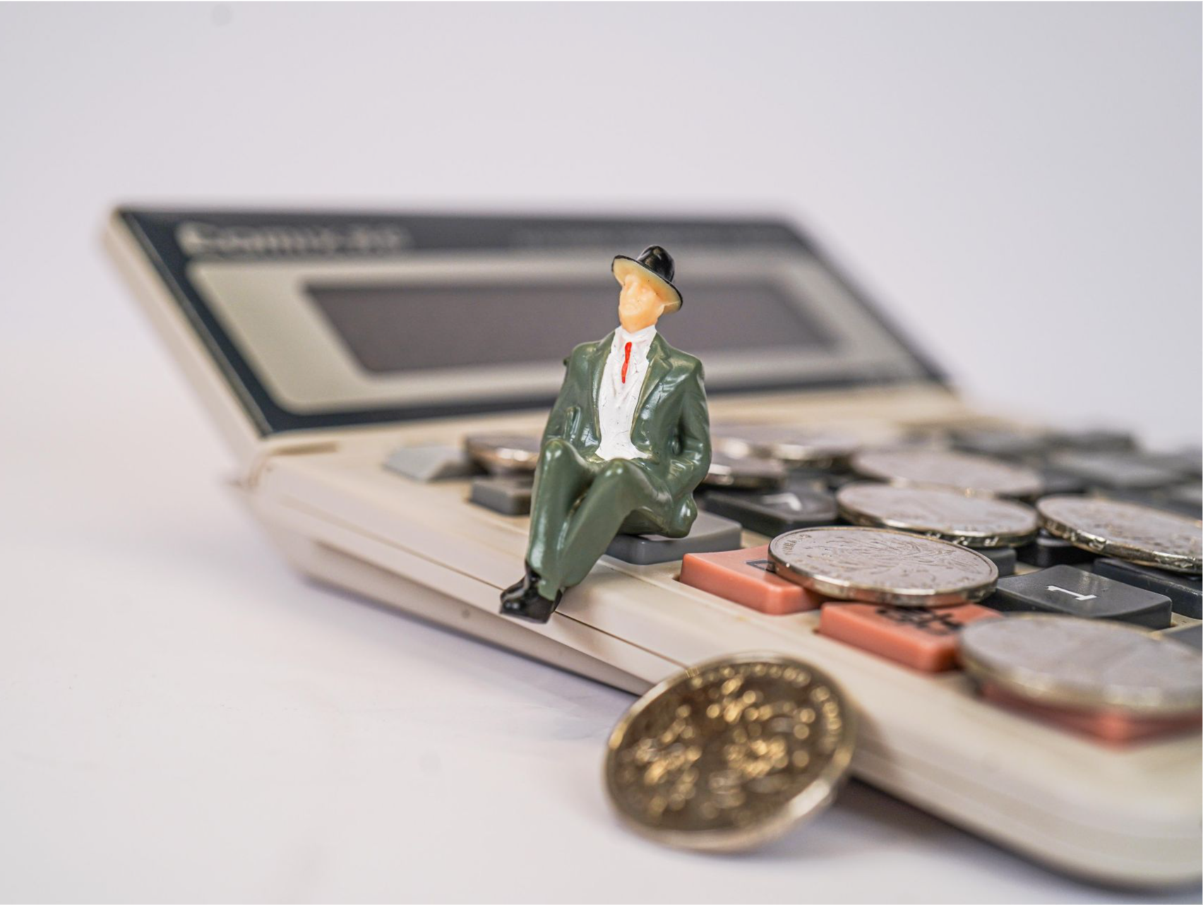 1—10月全国财政收入稳步回升，重点领域支出得到保障