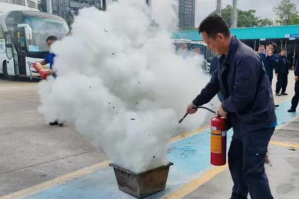 以学促考  以练备战  筑牢安全防火墙，深巴四分公司西丽车间开展消防月安全培训