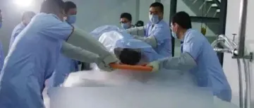 中国首例冷冻人已“沉睡”8年,仍在-196℃液氮罐中,丈夫对其复活信心逐渐减弱