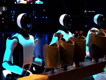 深圳机器人奏响千年青铜器!优必选Walker S2亮相十五运会开幕式