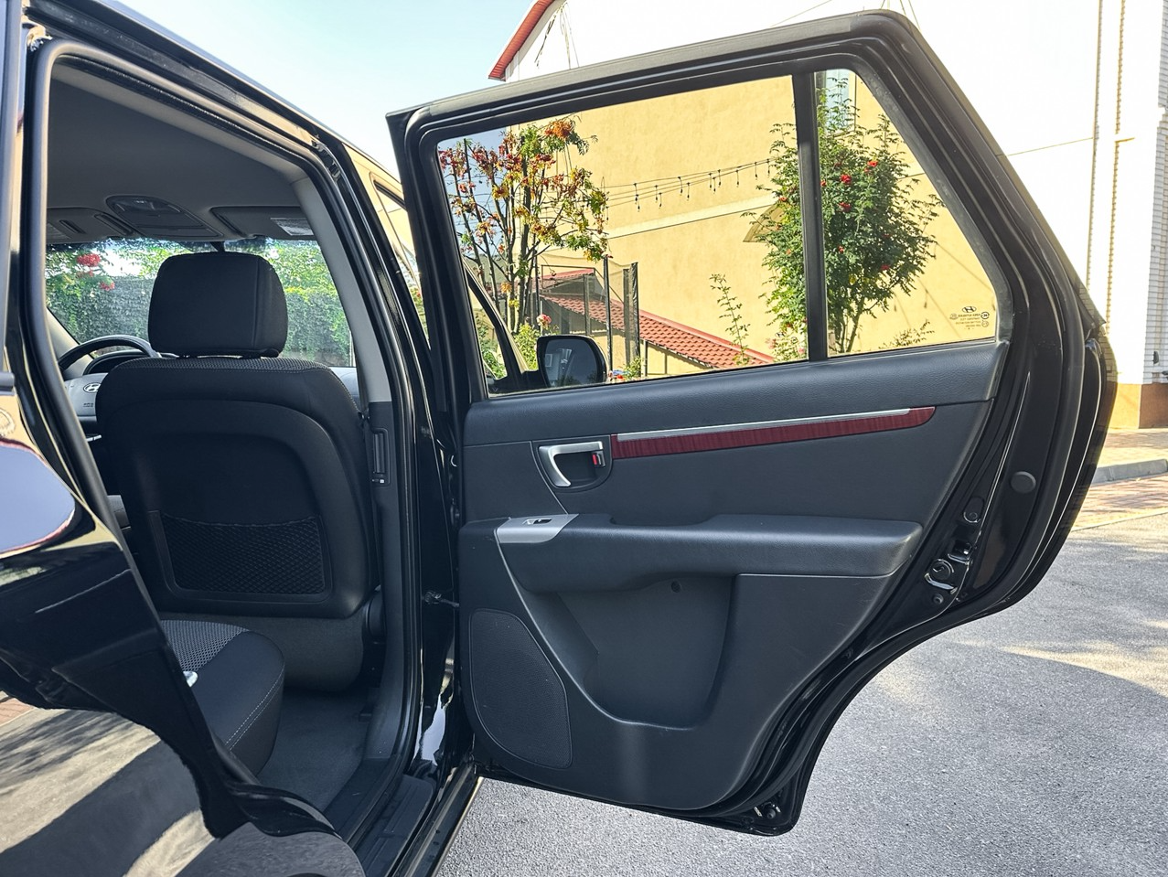 “开门杀”致重伤！司机、乘客、保险公司谁担责？| 律师大V说