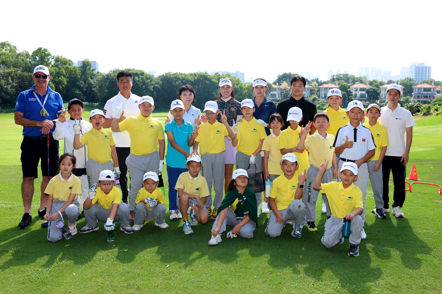 球星走进深圳校园!阿美中国锦标赛体验活动助力高尔夫本土化
