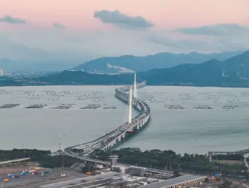 42.195公里,见深港情长