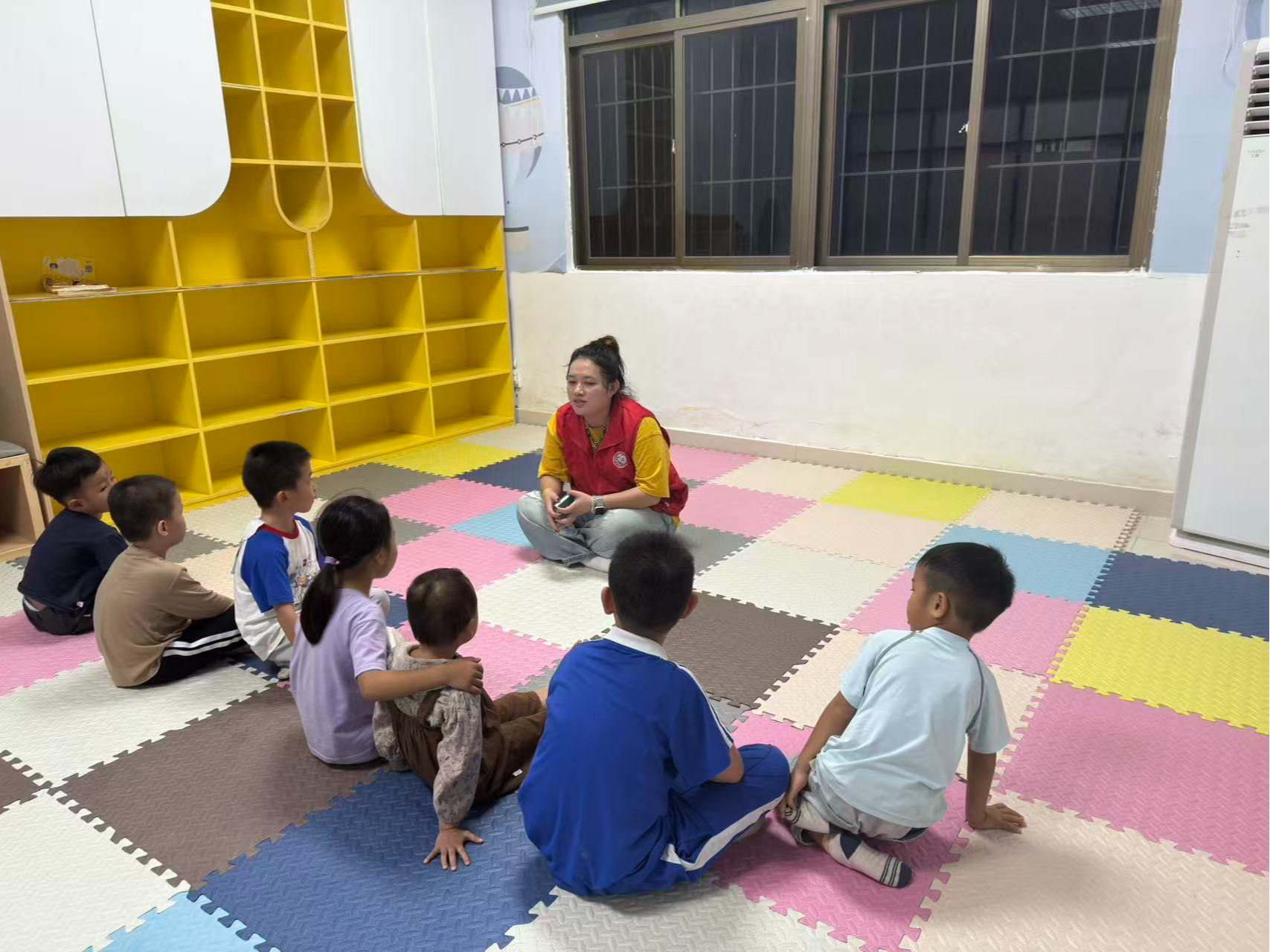 趣味游戏玩出专注力!观澜街道君子布社区儿童启蒙课堂欢乐开课