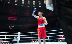（全运会）（1）拳击——男子51公斤级八分之一决赛：杨权晋级