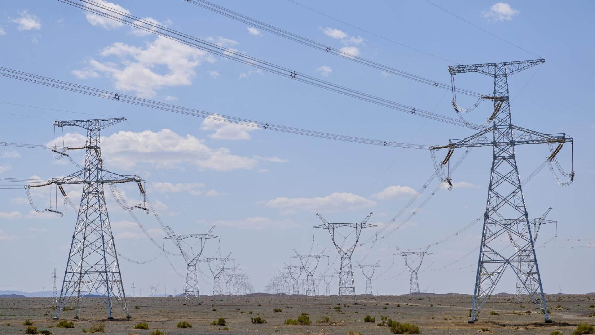 10月份全社会用电量8572亿千瓦时 同比增长10.4%