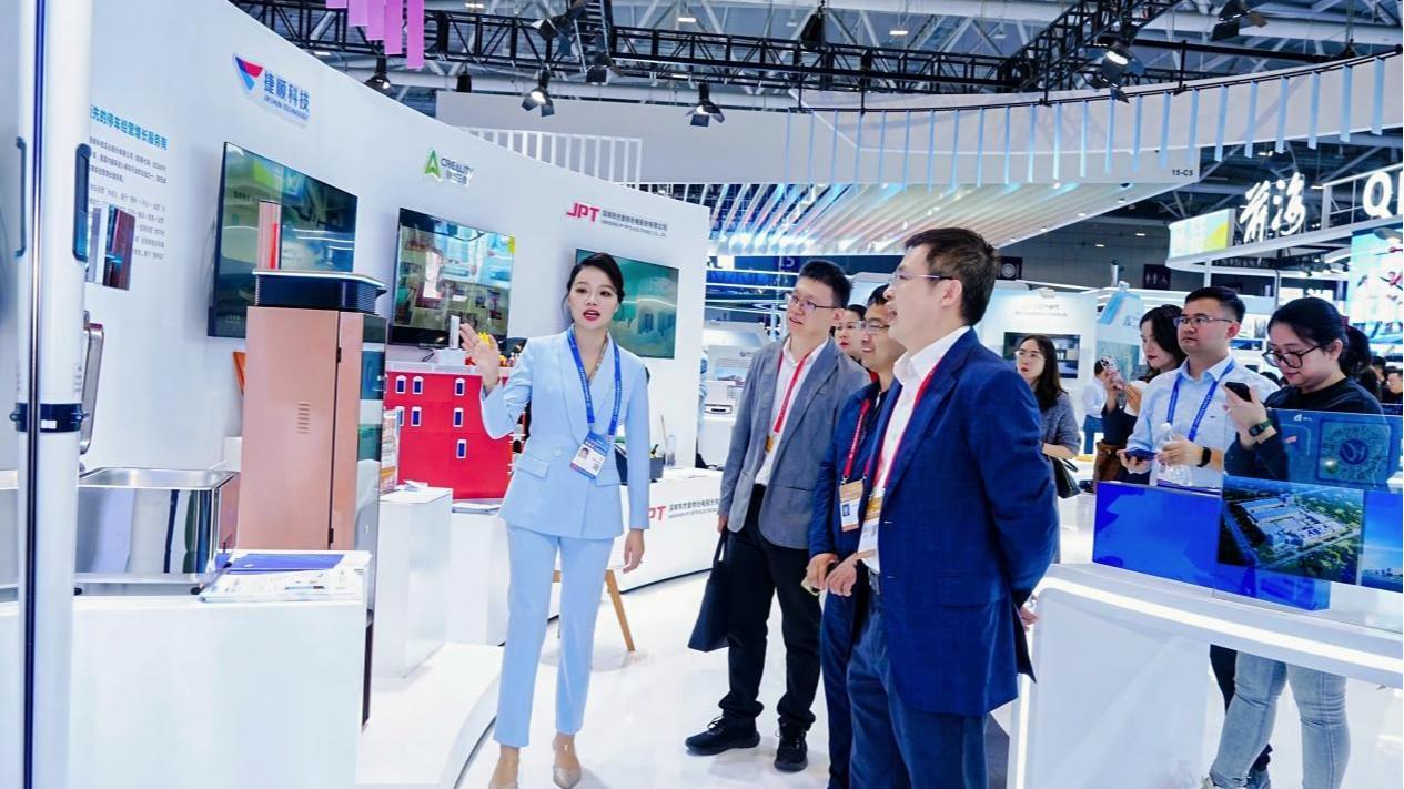 给停车场装上“夜视镜”,捷顺科技在高交会勾勒智慧停车新图景