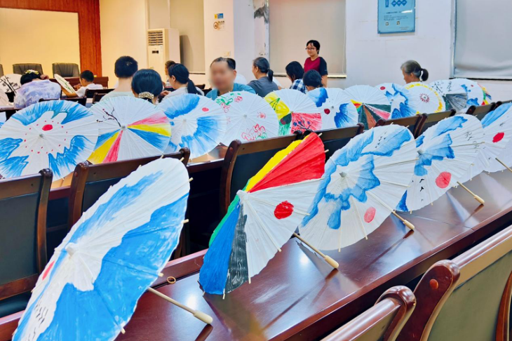 不止是手作，更是疗愈！西乡流塘社区用非遗搭建桥梁，让康复者不再孤单